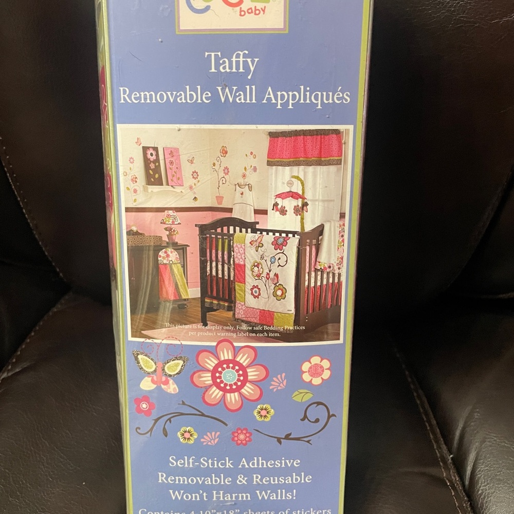 New Baby Taffy Removable Pink and Green Floral Art Decals for Wall Decor